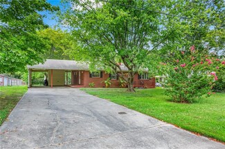 211 Williford Ct, High Point, NC 27265