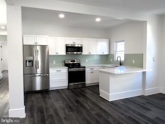 704 Oak Ln Unit B, Philadelphia, PA 19126