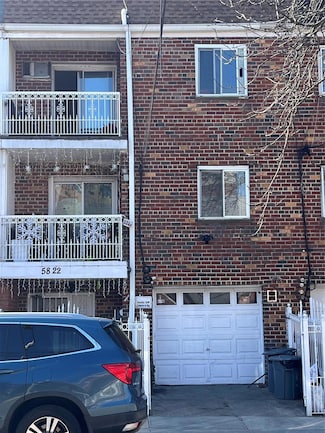 5822 van Cleef St, Corona, NY 11368