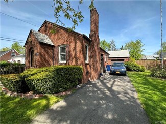 811 Eggert Rd, Buffalo, NY 14226
