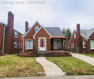 10437 S Morrow Cir, Dearborn, MI 48126