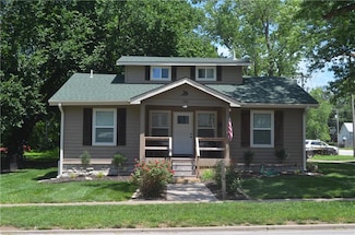 300 W Pine St, Butler, MO 64730