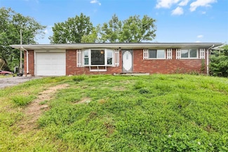 5211 Hunning Rd, High Ridge, MO 63049