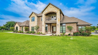 1407 E Scandinavian Ct, Granbury, TX 76048