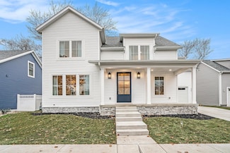 735 N Twyckenham Dr, South Bend, IN 46617