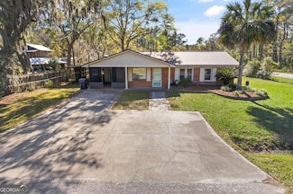 109 East Ave, Waverly, GA 31565