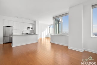 80 Dekalb Ave, Brooklyn, NY 11201