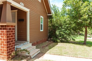 317 N 14th St, Guthrie, OK 73044