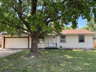 730 E Walnut Lawn St, Springfield, MO 65807