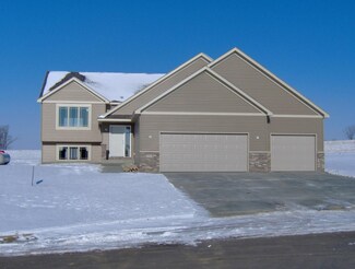 1474 Grand View Ln SE, Mazeppa, MN 55956