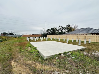 4406 Hollow Hook Rd, Houston, TX 77041