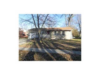 1117 N Indian Ln, Independence, MO 64056