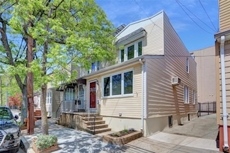 62-33 59th Dr, Flushing, NY 11378