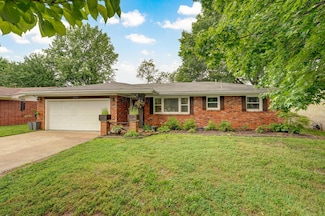 3449 N Rogers Ave, Springfield, MO 65803