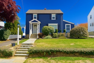 467 Wilson St, Fairfield, CT 06825