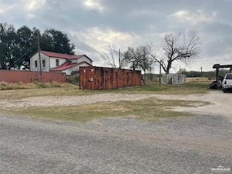 121 NW 6th St, Premont, TX 78375