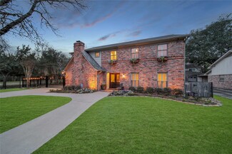 219 Yorkchester Dr, Houston, TX 77079