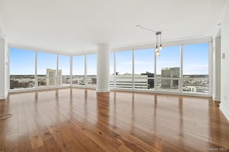 5 Renaissance Square Unit 21E, White Plains, NY 10601