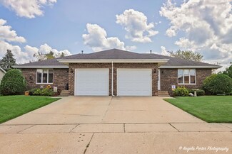 1105 3rd St Unit 1107, Harvard, IL 60033
