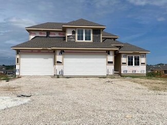 18826 Weaver St, Spring Hill, KS 66083