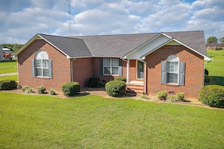 186 Pine Creek Dr, Smithville, TN 37166