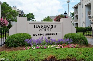403 Harbour Point Unit 204, Virginia Beach, VA 23451