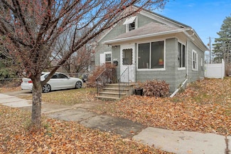 1571 Kimball St, Green Bay, WI 54302