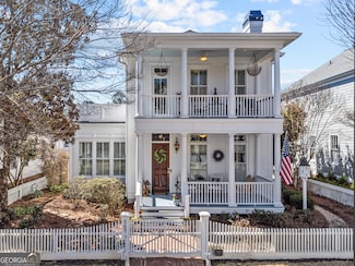 565 Sycamore St, Madison, GA 30650
