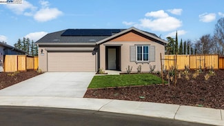 1095 Heathridge St, Manteca, CA 95336