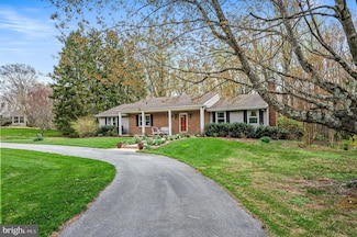 14 Turkey Hollow Rd, Kennett Square, PA 19348