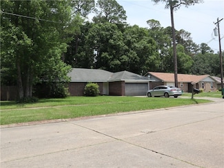 1604 Saint Christopher St, Slidell, LA 70460