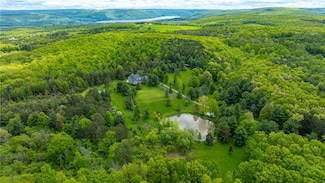 6242 Goff Rd, Canandaigua, NY 14424