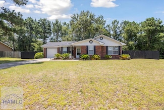 128 W Kenny Dr, Hinesville, GA 31313