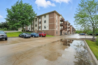 414 Westside Dr, Iowa City, IA 52246