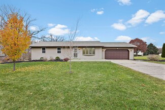 2610 Gladeview Rd, Cottage Grove, WI 53527