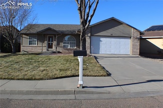 26 Thames Dr, Pueblo, CO 81005