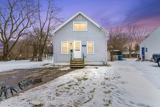 323 Astor Ave, Lansing, MI 48910