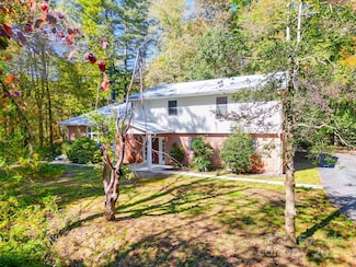 200 Riley Ln, Pisgah Forest, NC 28768