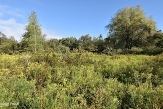 430 Flat Rock Rd, Forest City, PA 18421