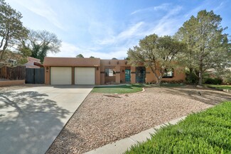 9408 Avenida Del Oso NE, Albuquerque, NM 87111
