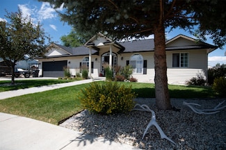 126 Kayne Rd, Hamilton, MT 59840