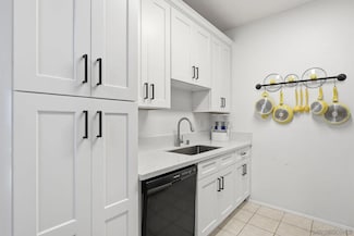 8310 Regents Rd Unit 1E, San Diego, CA 92122