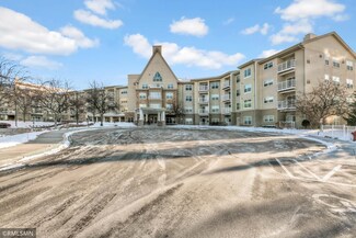 5650 Boone Ave N Unit 211, New Hope, MN 55428