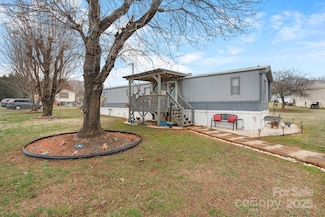 2346 Springdale Dr, Newton, NC 28658