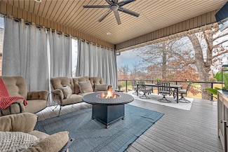 7007 W Balmoral Dr, Rogers, AR 72758