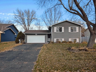 7614 109th Place N, Champlin, MN 55316