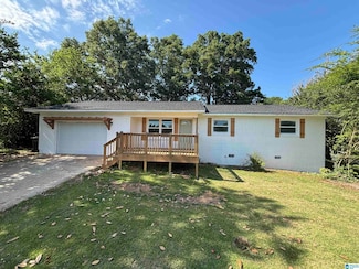913 Alexandria Rd, Weaver, AL 36277