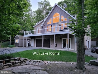 1077 Mustang Rd, Lake Ariel, PA 18436