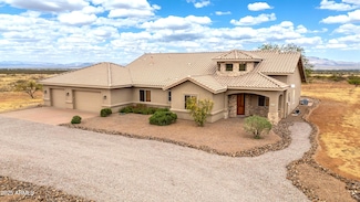 6754 E Roberto Loop, Hereford, AZ 85615