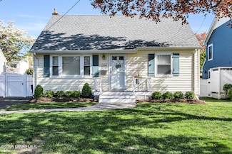 1214 Crosby Rd, Spring Lake, NJ 07762
